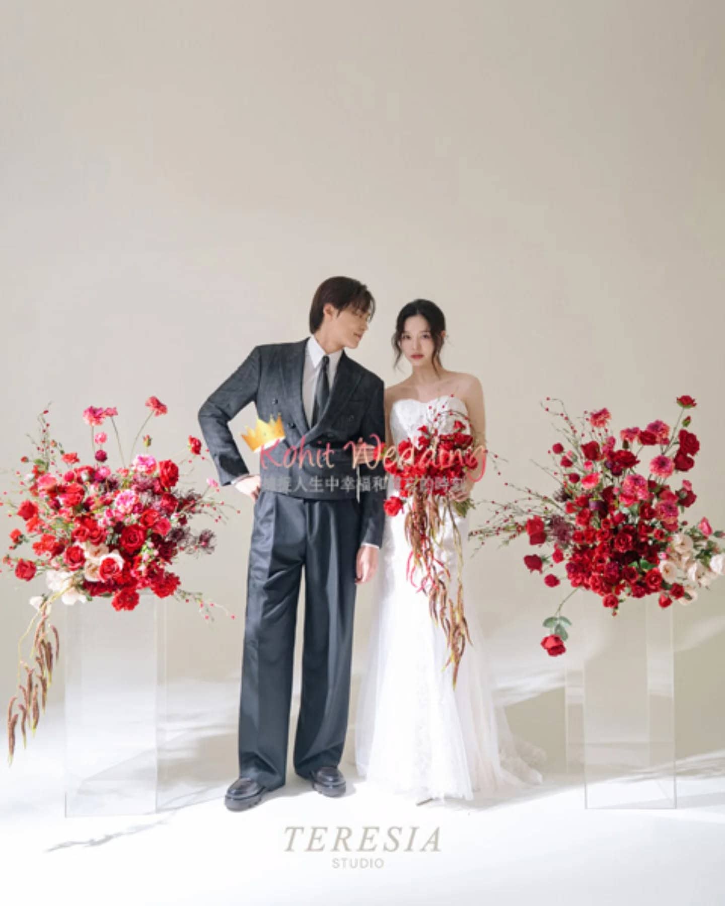 Our full pre wedding package 📸 price starts from lowest at 1900 000 Won (~1500usd!). No hidden fee.

FREE 🎁 snap shot video//video 🎥 , MV photoslides and more DEALS only with KOHIT WEDDING 😆👍 *Contact us now before all booked!! Like and follow us on Facebook! 💕

Subscribe to our youtube channel 
. ➡FB: www.facebook.com/kohitweddingenglish
. ➡ Youtube: www.youtube.com/c/Koreaprewedding
. 🌐Website: www.kohitwedding.com
. 💬Whatsapp: +82-10-8986-6494
. ✉ Email: kohitwedding@naver.com

#koreapreweddingshoot #preweddingphotographer #koreawedding #koreastudio #婚纱摄影