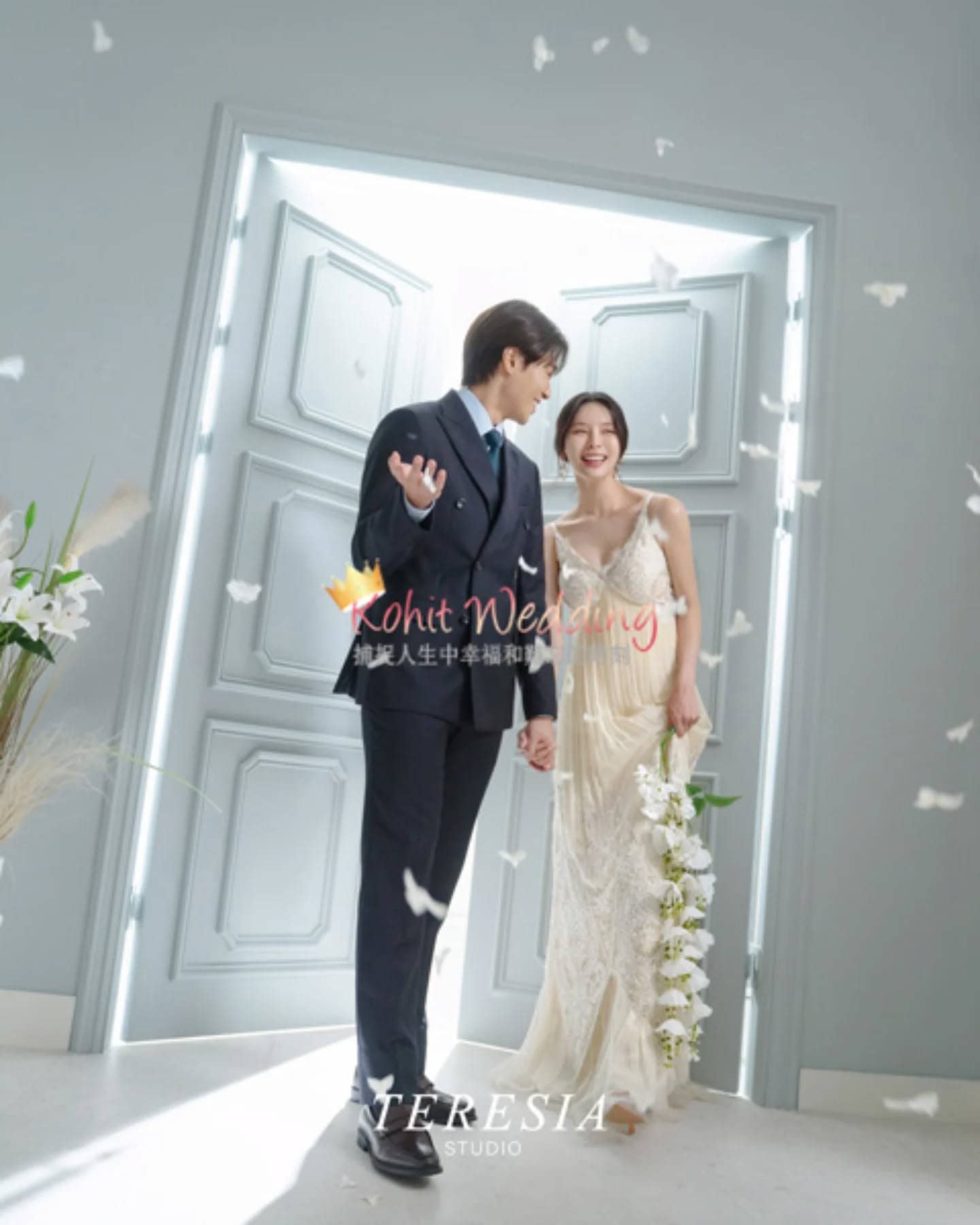 Our full pre wedding package 📸 price starts from lowest at 1900 000 Won (~1300usd!). No hidden fee.

FREE 🎁 snap shot video//video 🎥 , MV photoslides and more DEALS only with KOHIT WEDDING 😆👍 *Contact us now before all booked!! Like and follow us on Facebook! 💕

Subscribe to our youtube channel 
. ➡FB: www.facebook.com/kohitweddingenglish
. ➡ Youtube: www.youtube.com/c/Koreaprewedding
. 🌐Website: www.kohitwedding.com
. 💬Whatsapp: +82-10-8986-6494
. ✉ Email: kohitwedding@naver.com

#koreaprewedding  #preweddingkorea#koreanwedding #kohitwedding
 #韓國婚攝