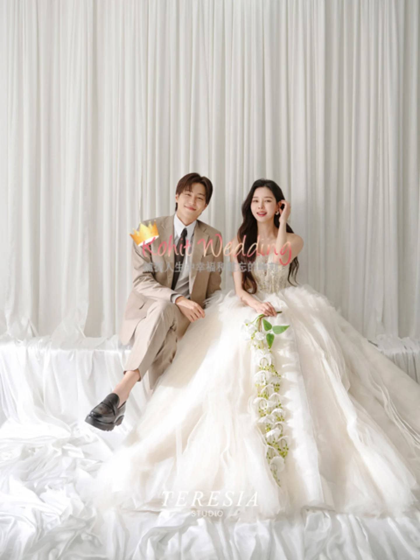 Our full pre wedding package 📸 price starts from lowest at 1900 000 Won (~1500usd!). No hidden fee.

FREE 🎁 snap shot video//video 🎥 , MV photoslides and more DEALS only with KOHIT WEDDING 😆👍 *Contact us now before all booked!! Like and follow us on Facebook! 💕

Subscribe to our youtube channel 
. ➡FB: www.facebook.com/kohitweddingenglish
. ➡ Youtube: www.youtube.com/c/Koreaprewedding
. 🌐Website: www.kohitwedding.com
. 💬Whatsapp: +82-10-8986-6494
. ✉ Email: kohitwedding@naver.com

#koreapreweddingshoot #preweddingphotographer #koreawedding #koreastudio #婚纱摄影