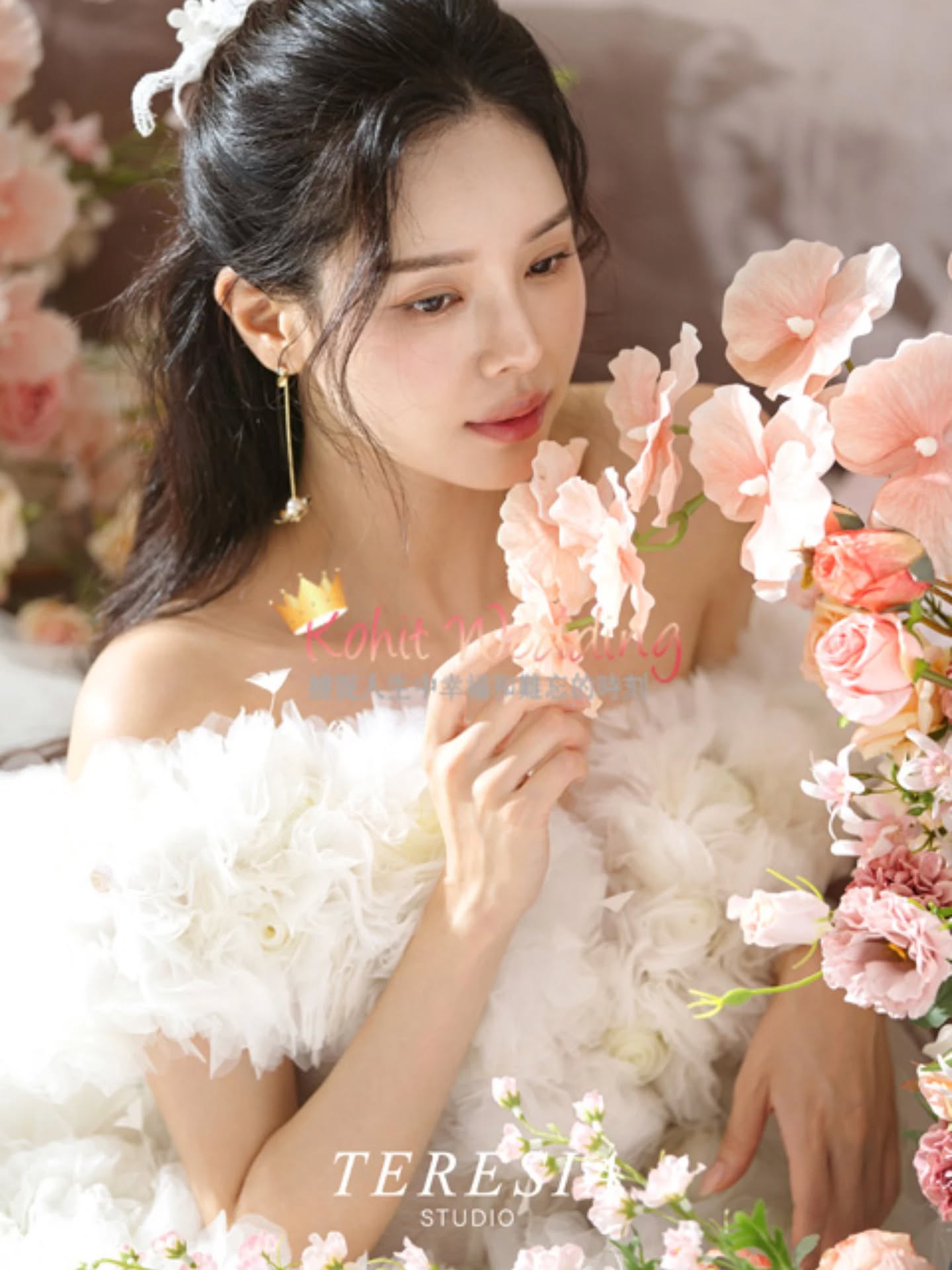 Our full prewedding package 📸 starts from just 1,900,000 KRW (~1300 USD!) — no hidden fees, no surprises.

🎁 Promotion event
✨ Snapshot video / short video 🎥
✨ MV-style photo slideshow
✨ + more exclusive deals only with KOHIT WEDDING 😆👍

📅 Slots fill up fast — contact us now before fully booked and check promotion waiting for you

💕 Like & follow us 

🔗 Stay connected:
➡ Facebook: www.facebook.com/kohitweddingenglish
➡ YouTube: www.youtube.com/c/Koreaprewedding
🌐 Website: www.kohitwedding.com
💬 WhatsApp: +82-10-8986-6494
✉ Email: kohitwedding@naver.com

#koreaprewedding
#koreanprewedding
#koreapreweddingshoot
#koreawedding
#koreanwedding