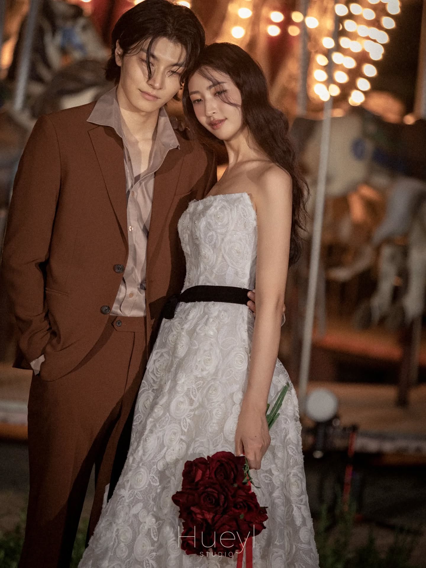 Our full pre wedding package 📸 price starts from lowest at 1900 000 Won (~1300usd!). No hidden fee.

FREE 🎁 snap shot video//video 🎥 , MV photoslides and more DEALS only with KOHIT WEDDING 😆👍 *Contact us now before all booked!! Like and follow us on Facebook! 💕

Subscribe to our youtube channel 
. ➡FB: www.facebook.com/kohitweddingenglish
. ➡ Youtube: www.youtube.com/c/Koreaprewedding
. 🌐Website: www.kohitwedding.com
. 💬Whatsapp: +82-10-8986-6494
. ✉ Email: kohitwedding@naver.com

#koreaprewedding  #preweddingkorea #韩国婚纱照 #koreanwedding #prewedding seoulphotographer